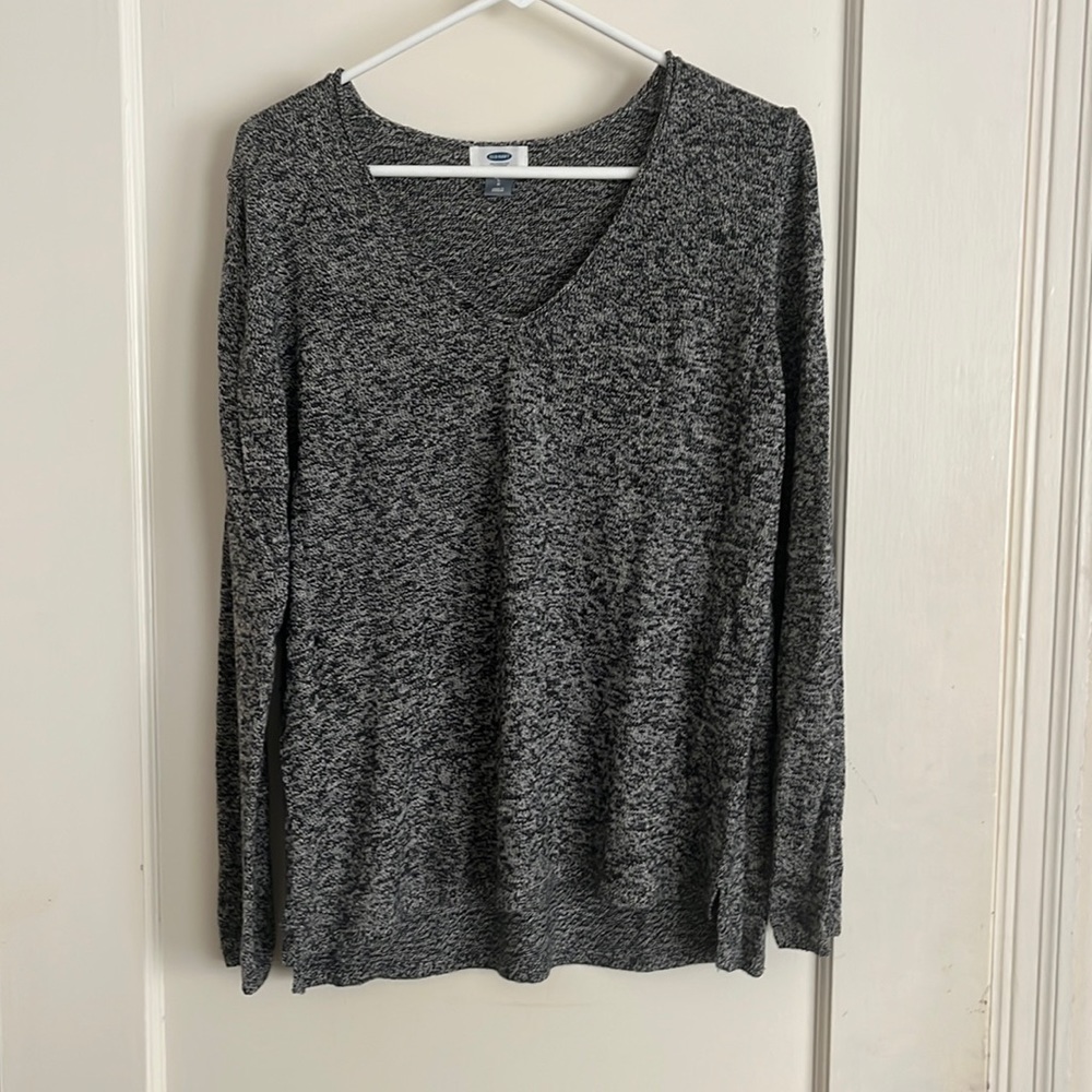 Cozy and Comfy Old Navy V-Neck Sweater - Like New Condition